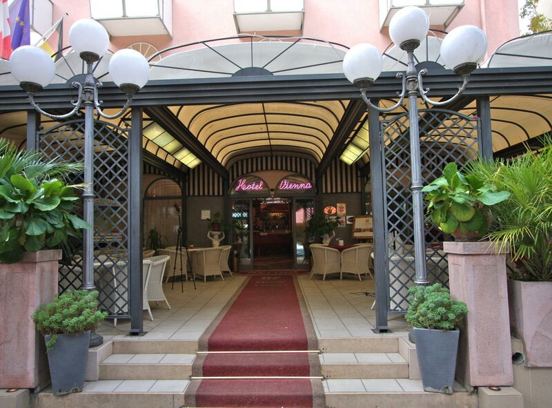Гостиница Hotel Vienna Ostenda в Римини