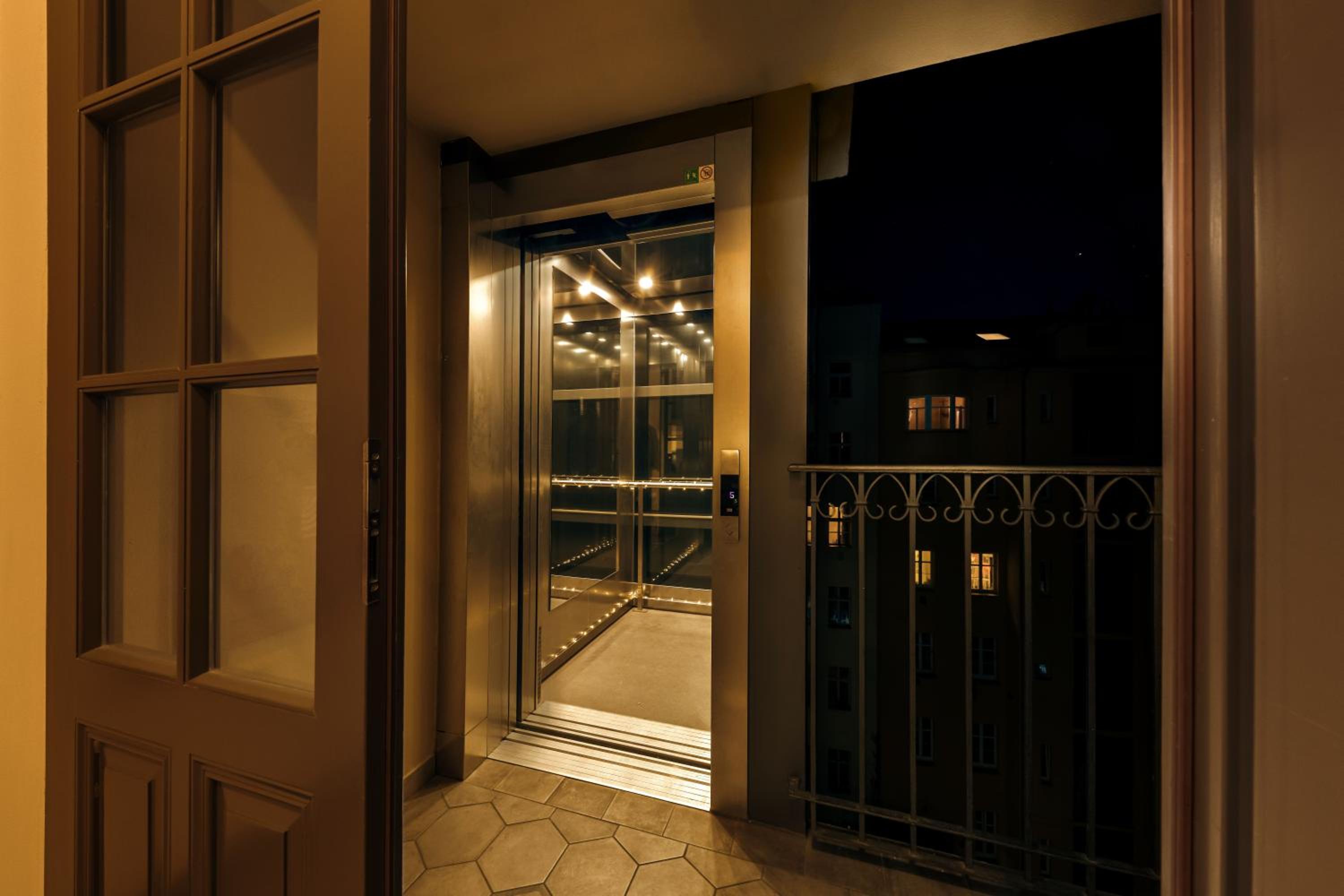 Фото Louren Apartments