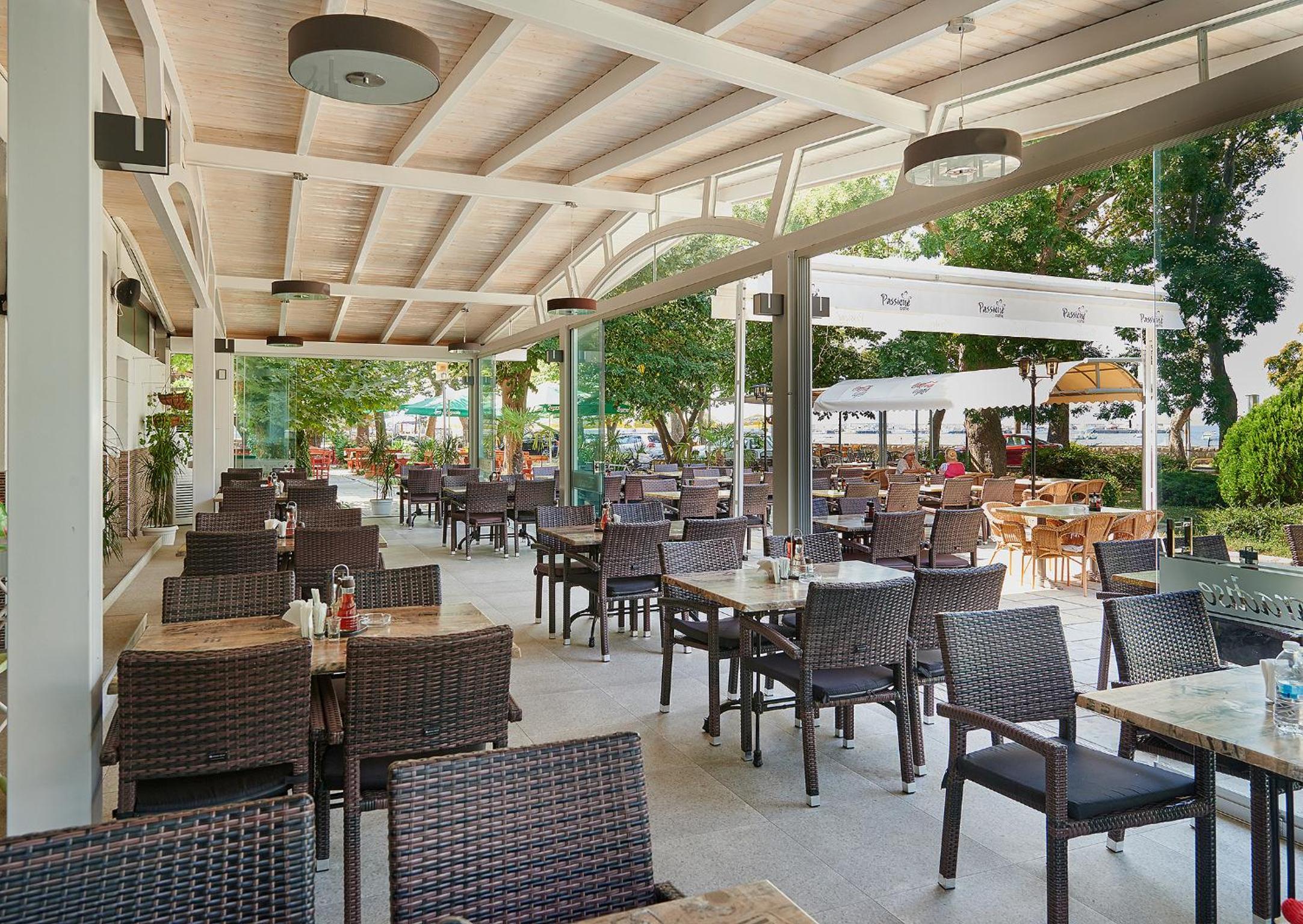 Фото Hotel Paradise Pomorie