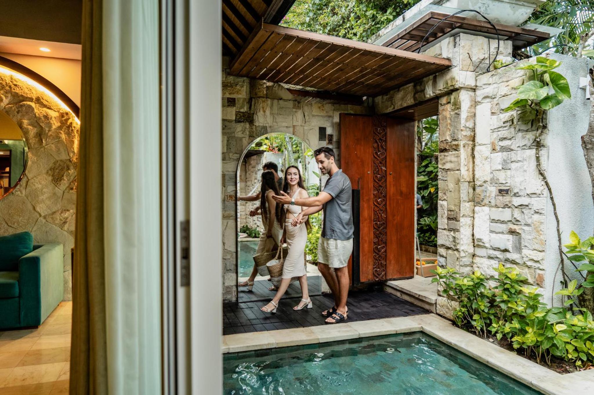 Фото Aksari Villa Seminyak by Ini Vie Hospitality