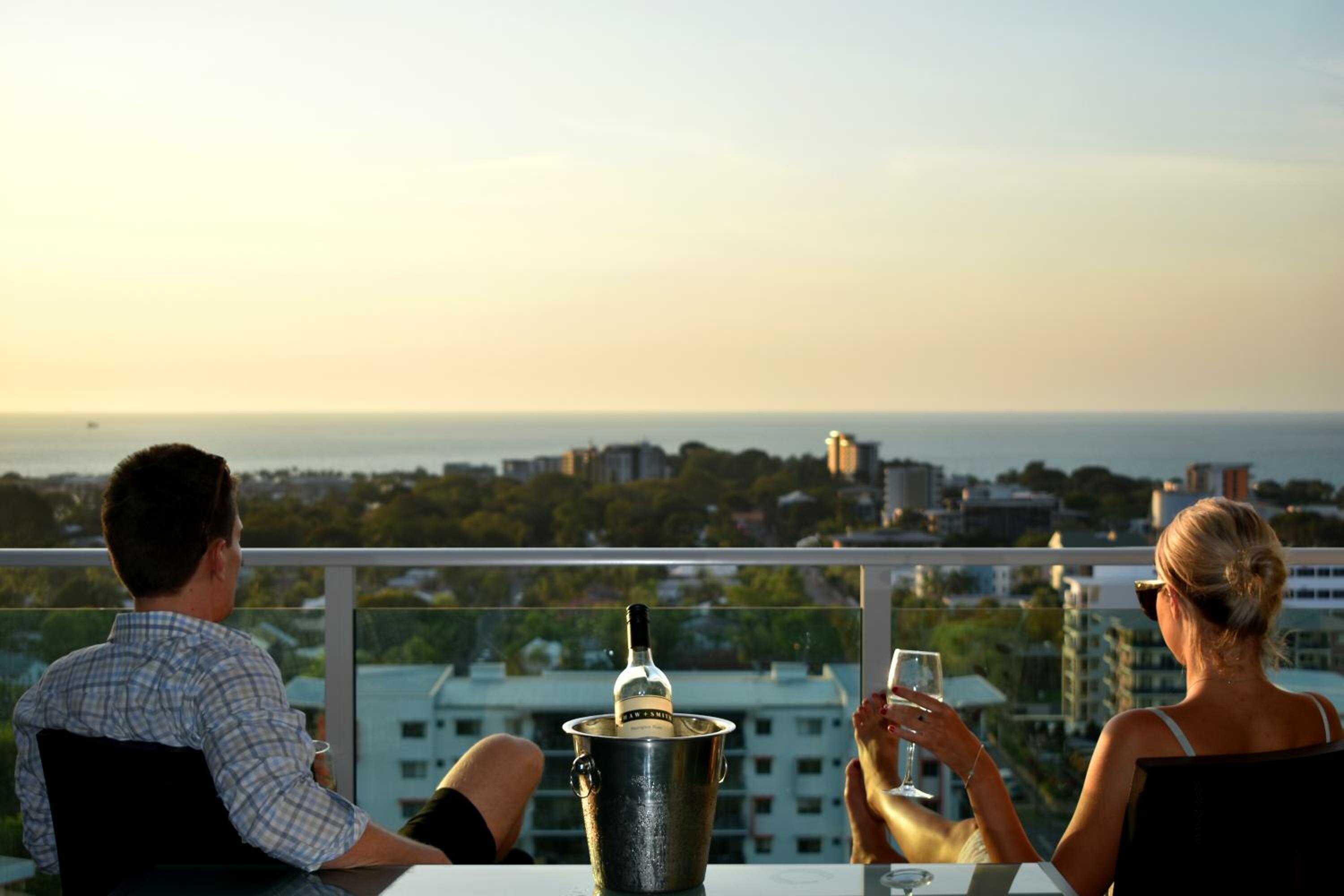 Фото H on Mitchell Apartment Hotel