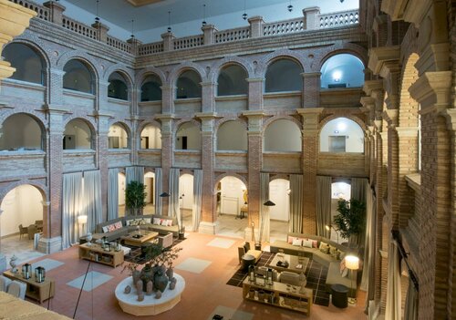 Гостиница Parador de Lleida в Лериде