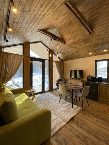 Иное жильё Лох бро в Саратовской области