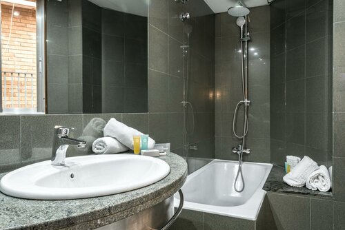 Гостиница Hotel Sansi Park в Лериде