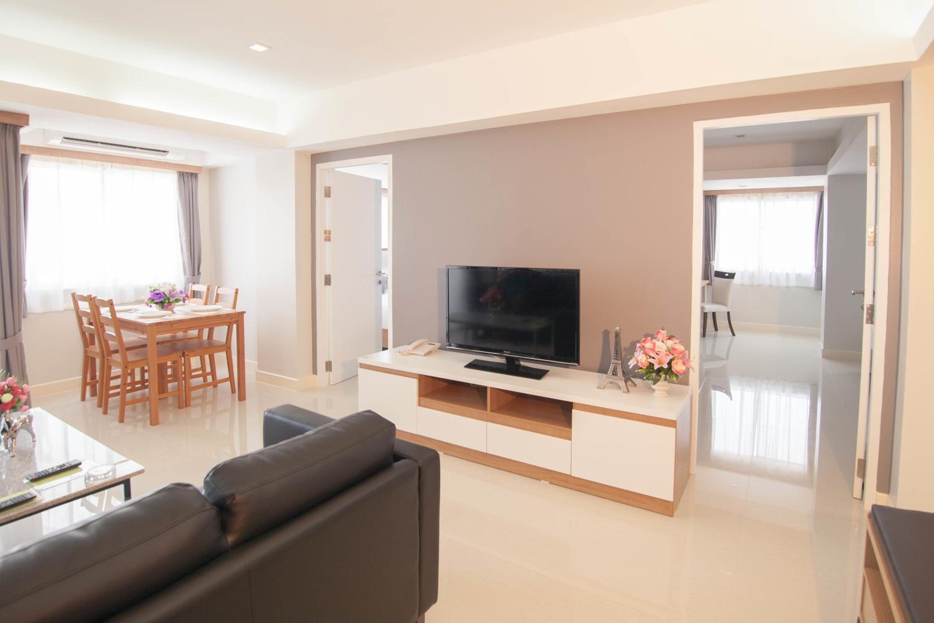 Фото Racha Residence Sri Racha