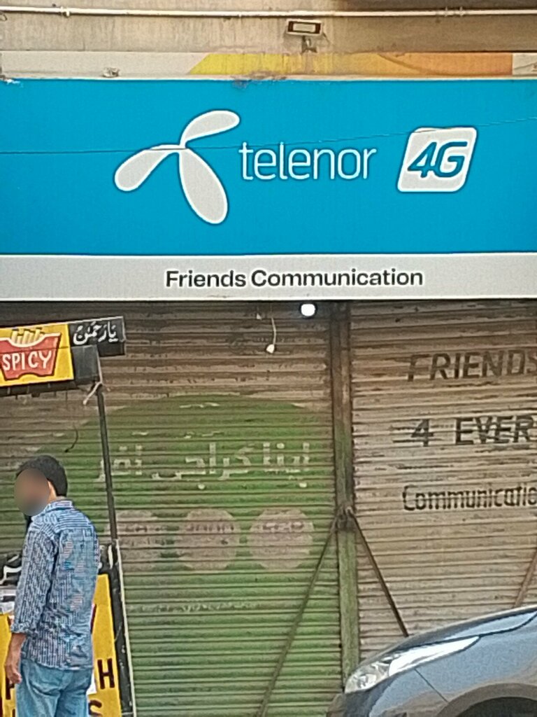 Mobile phone store Friends communication, Karachi, photo