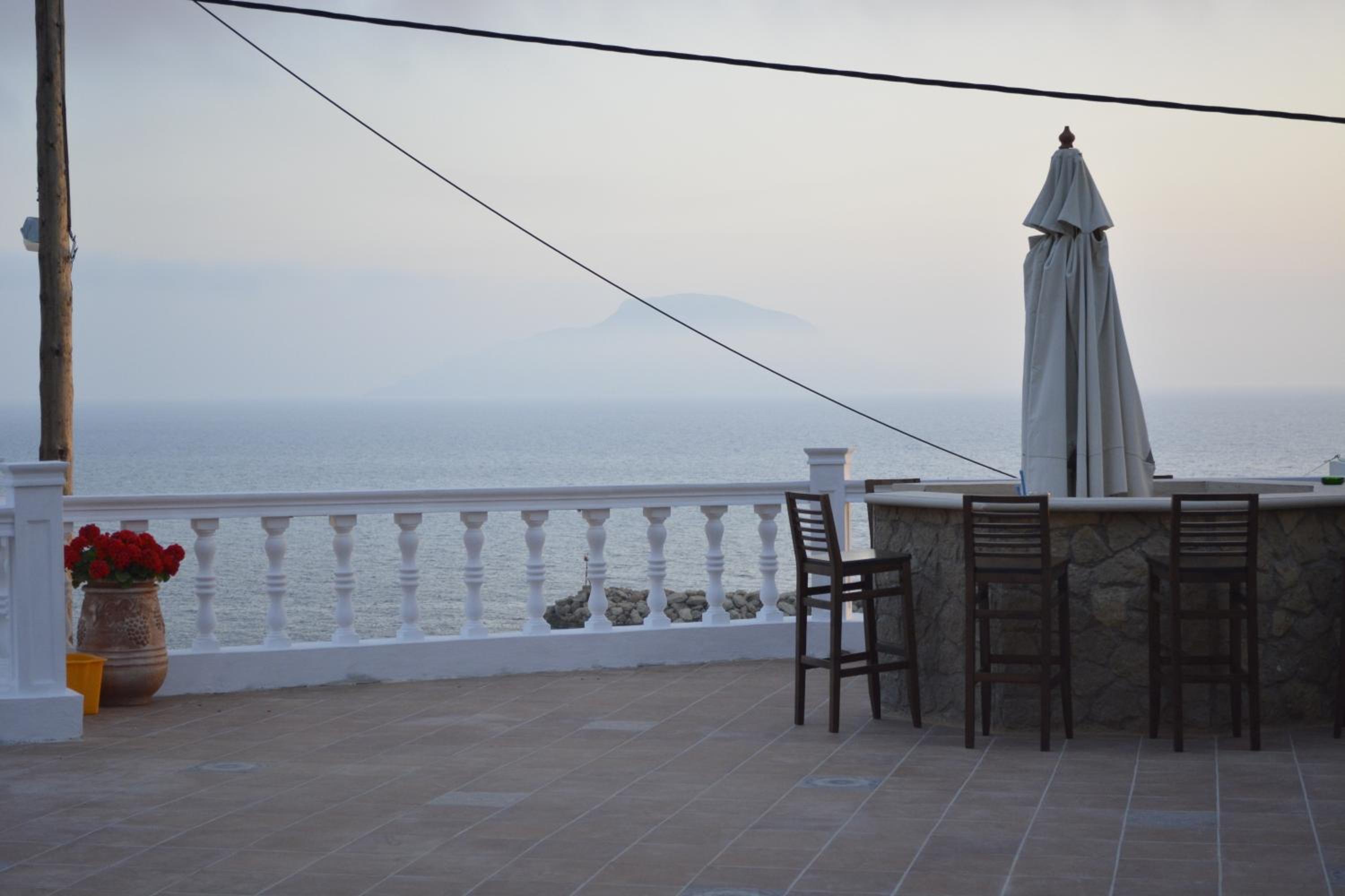 Фото Finiki View Hotel Apartments