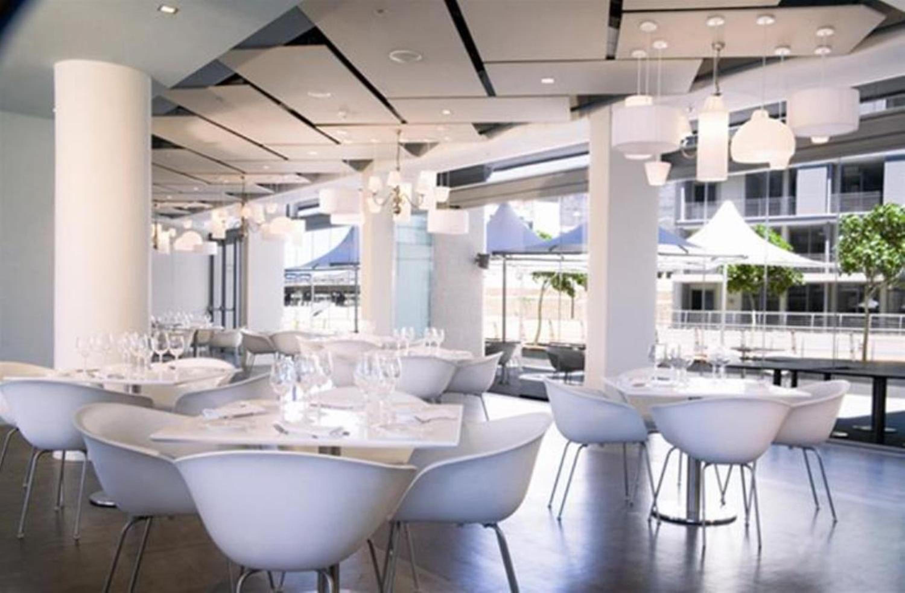 Фото 702 Canal Quays