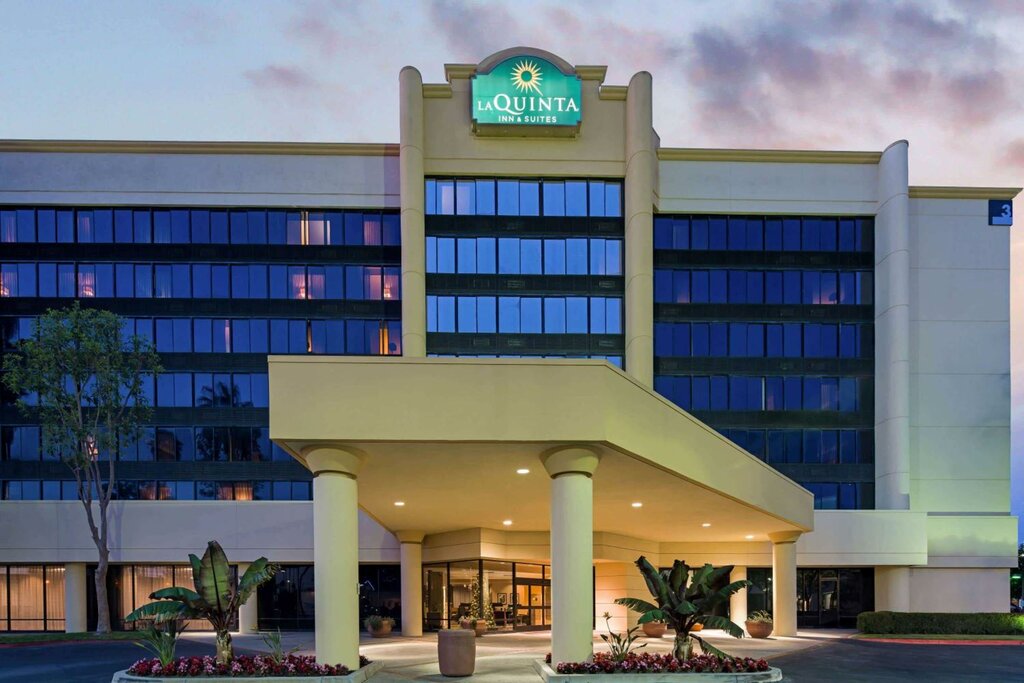 Hotel La Quinta Inn & Suites by Wyndham Buena Park, La Palma, photo