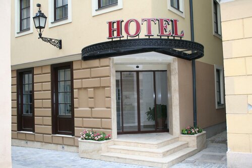 Гостиница Hotel Capitulum в Дьёре