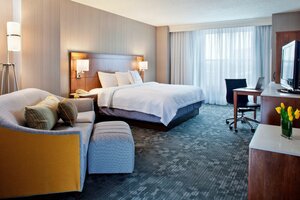 Гостиница Courtyard by Marriott Pueblo Downtown