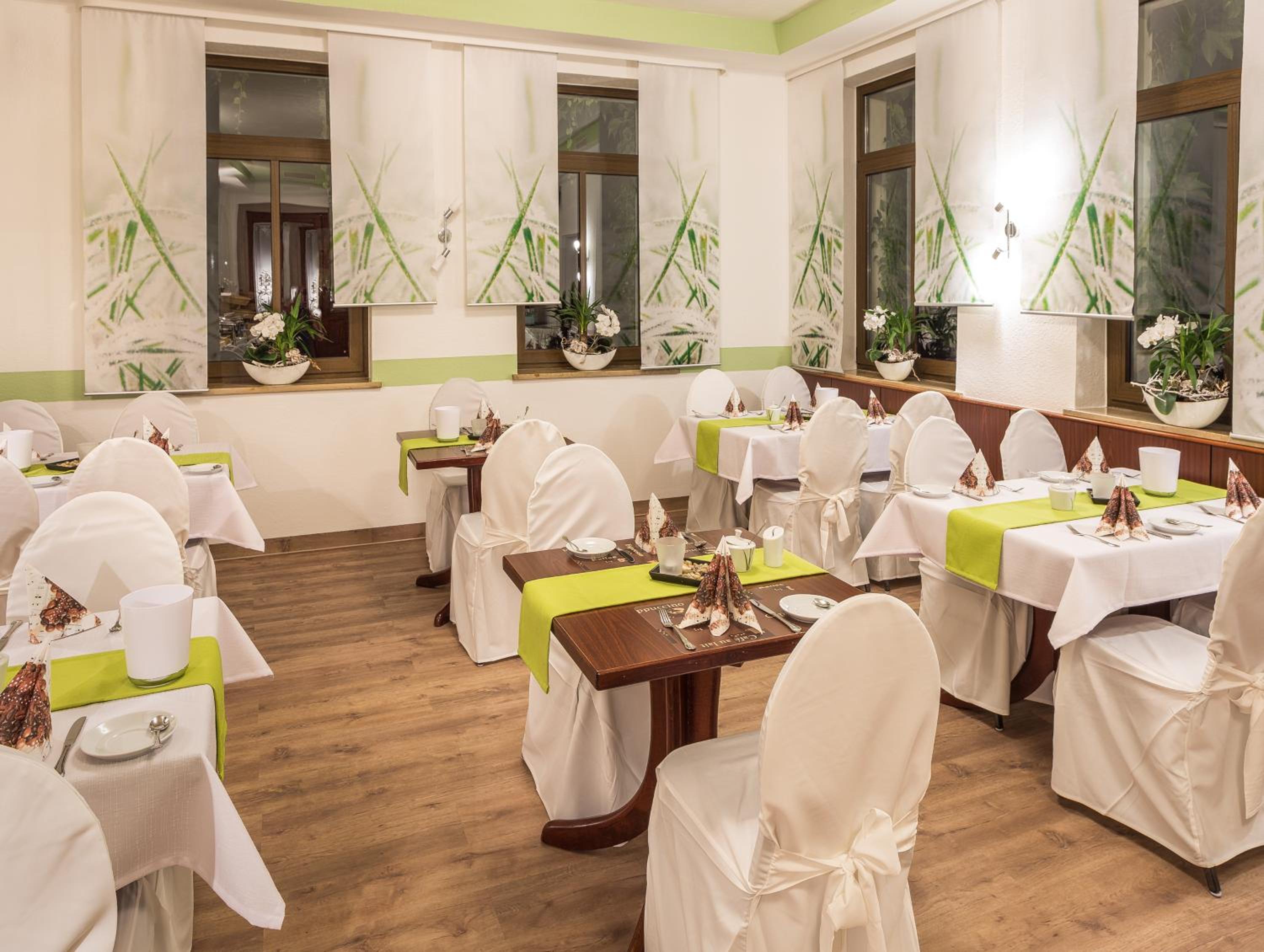 Фото Hotel Am Markt