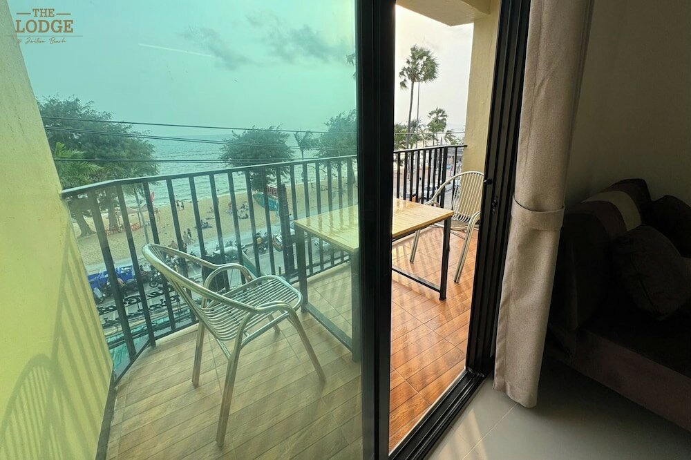 Фото The Lodge Jomtien 7