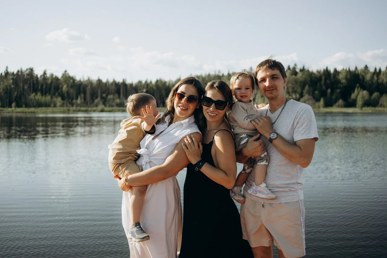 Фото Two House River