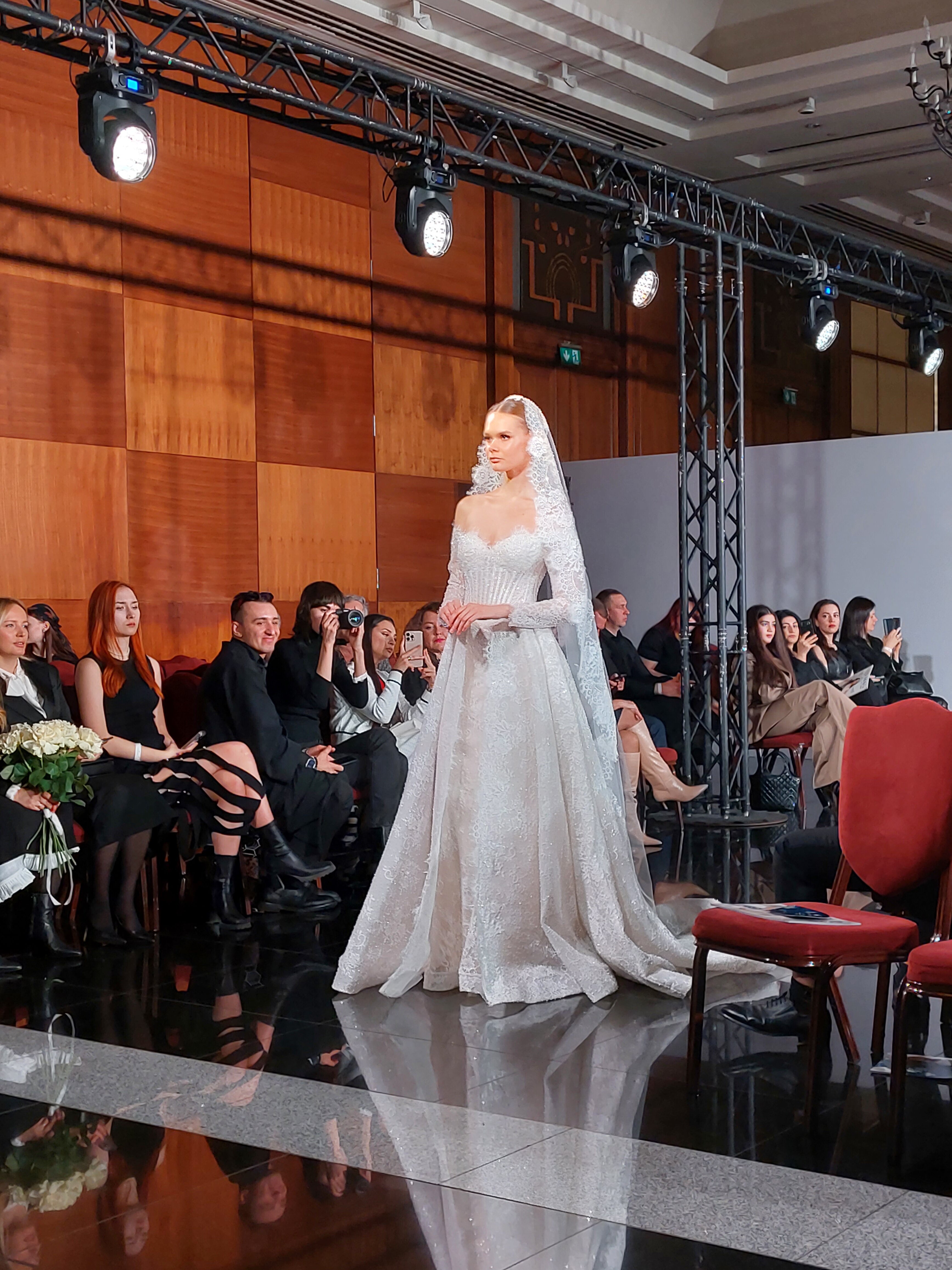 Фото Коринтия