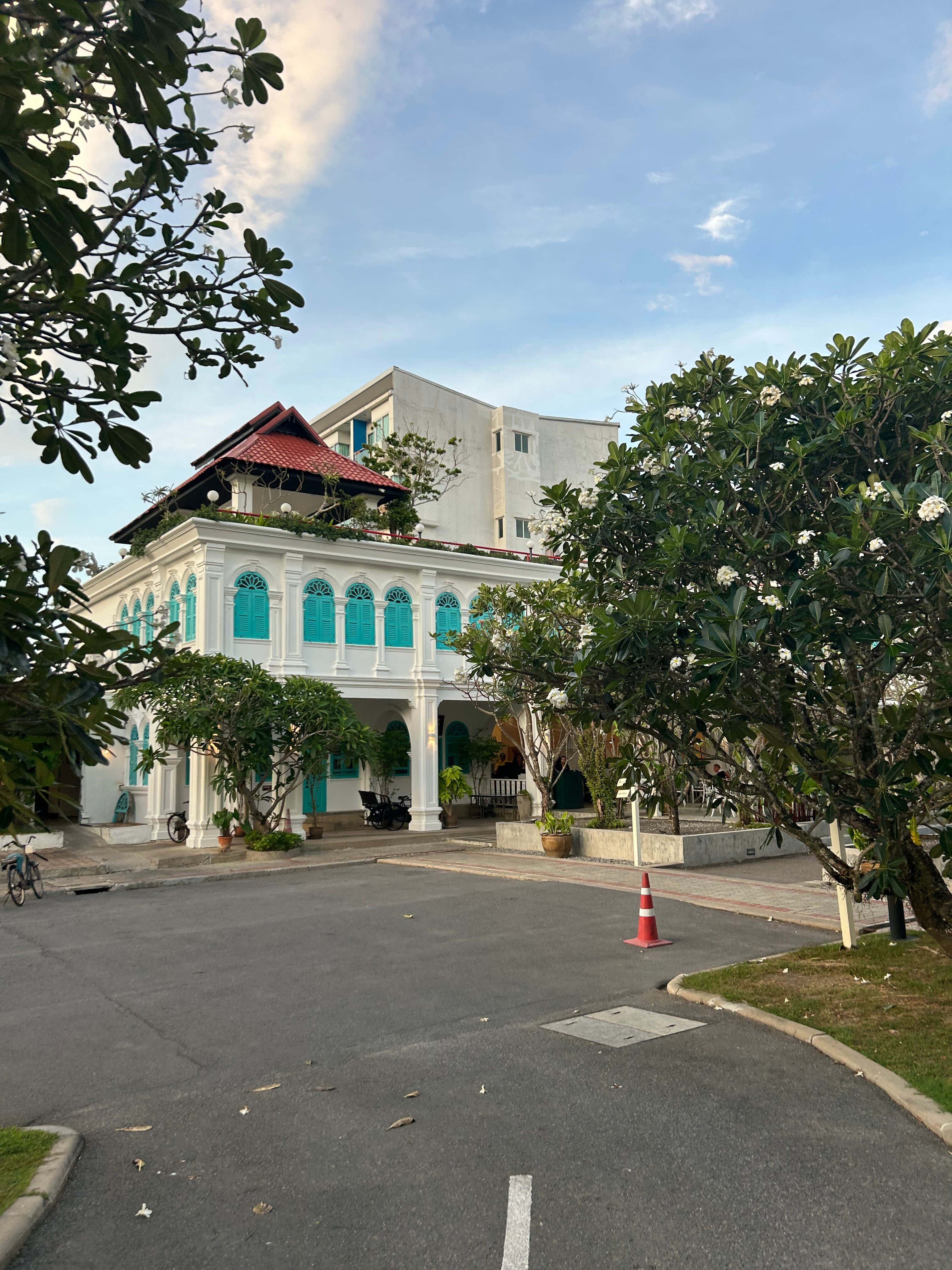 Фото отеля 3