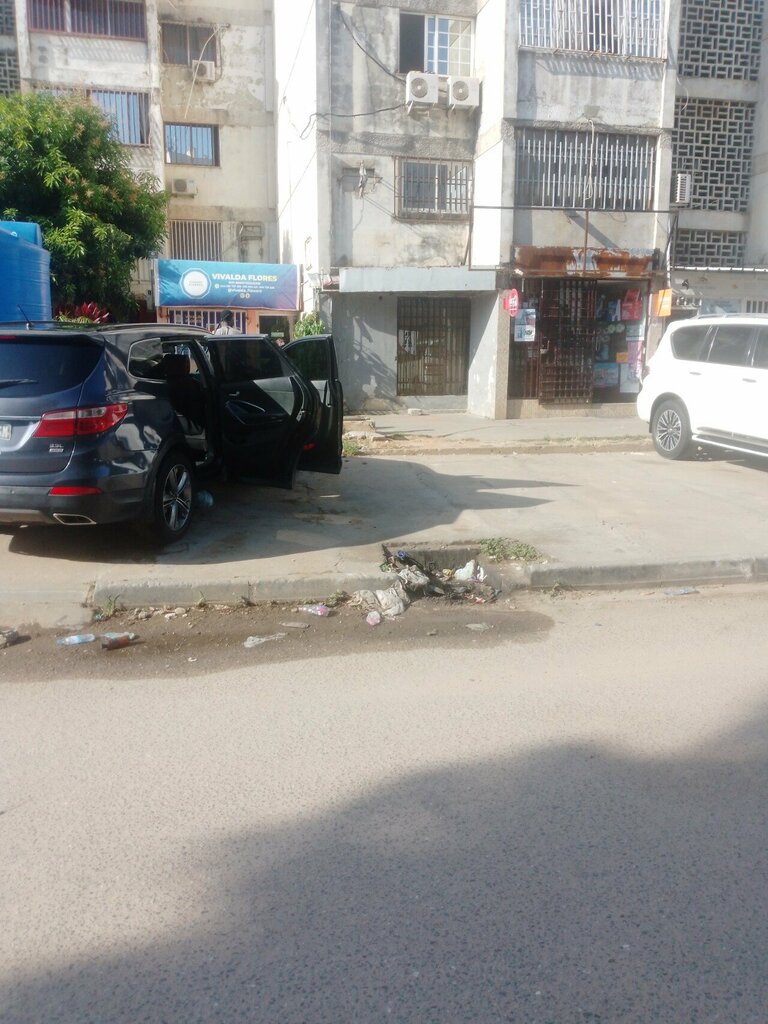 Management company Hw, Loanda, photo