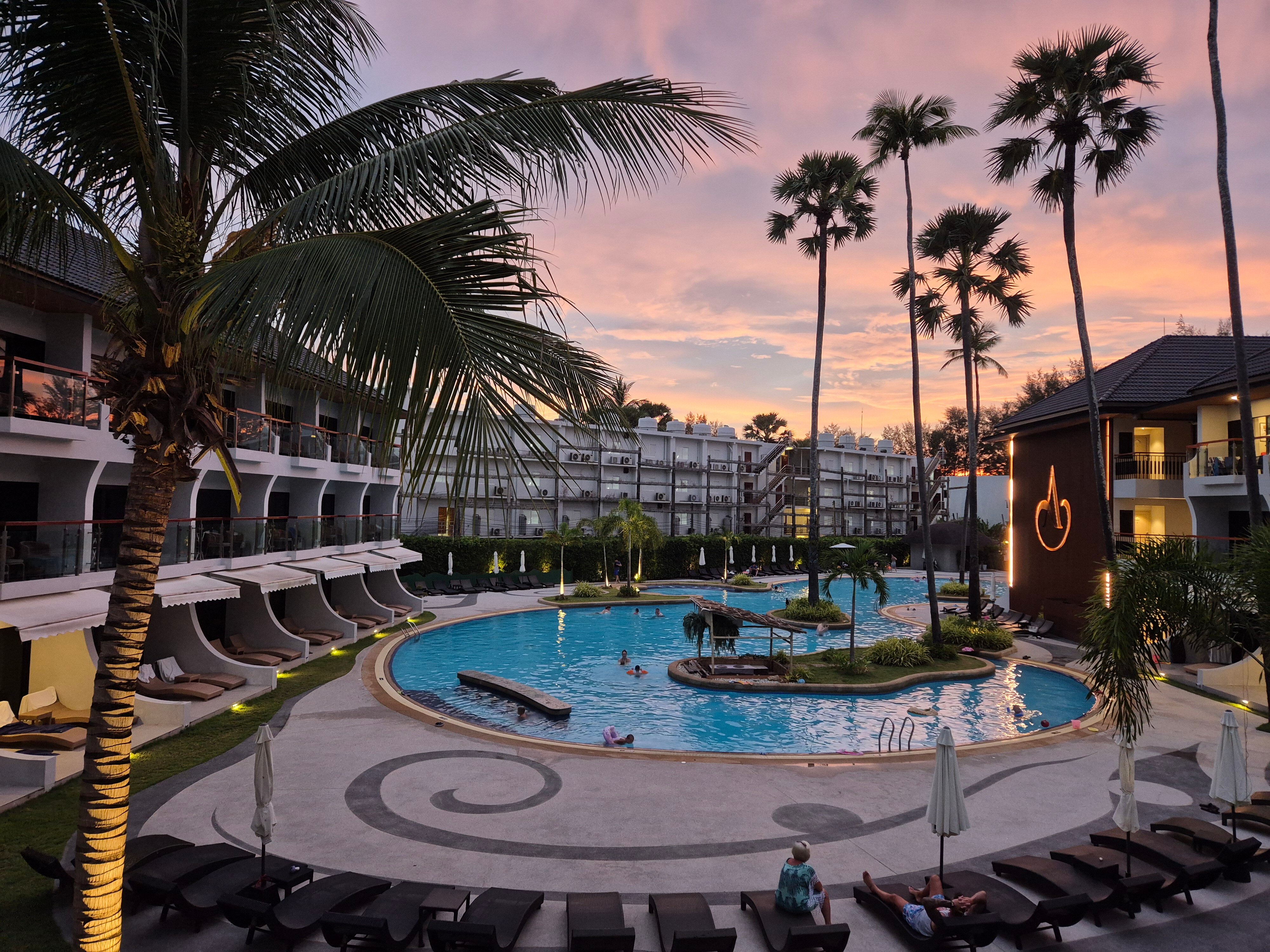 Фото Amora Beach Resort Phuket