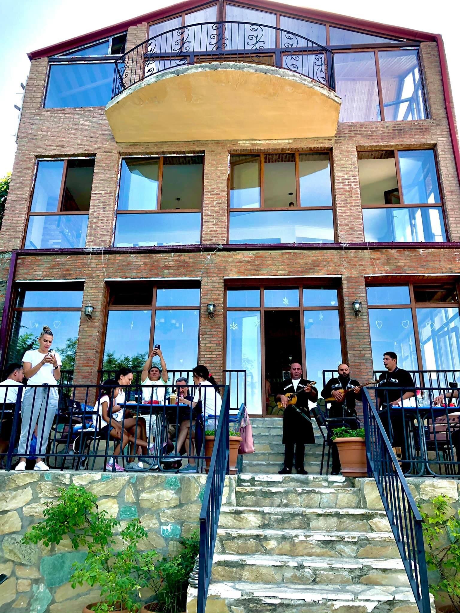 Фото отеля 2