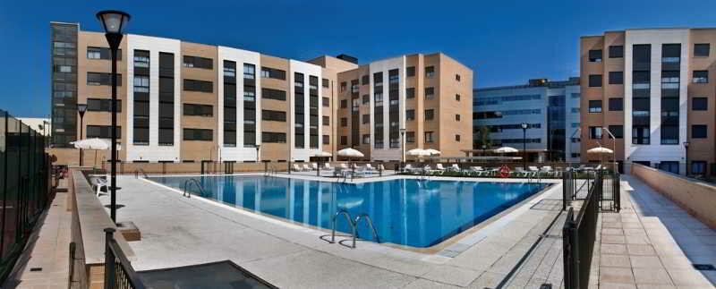 Гостиница Compostela Suites Madrid в Мадриде