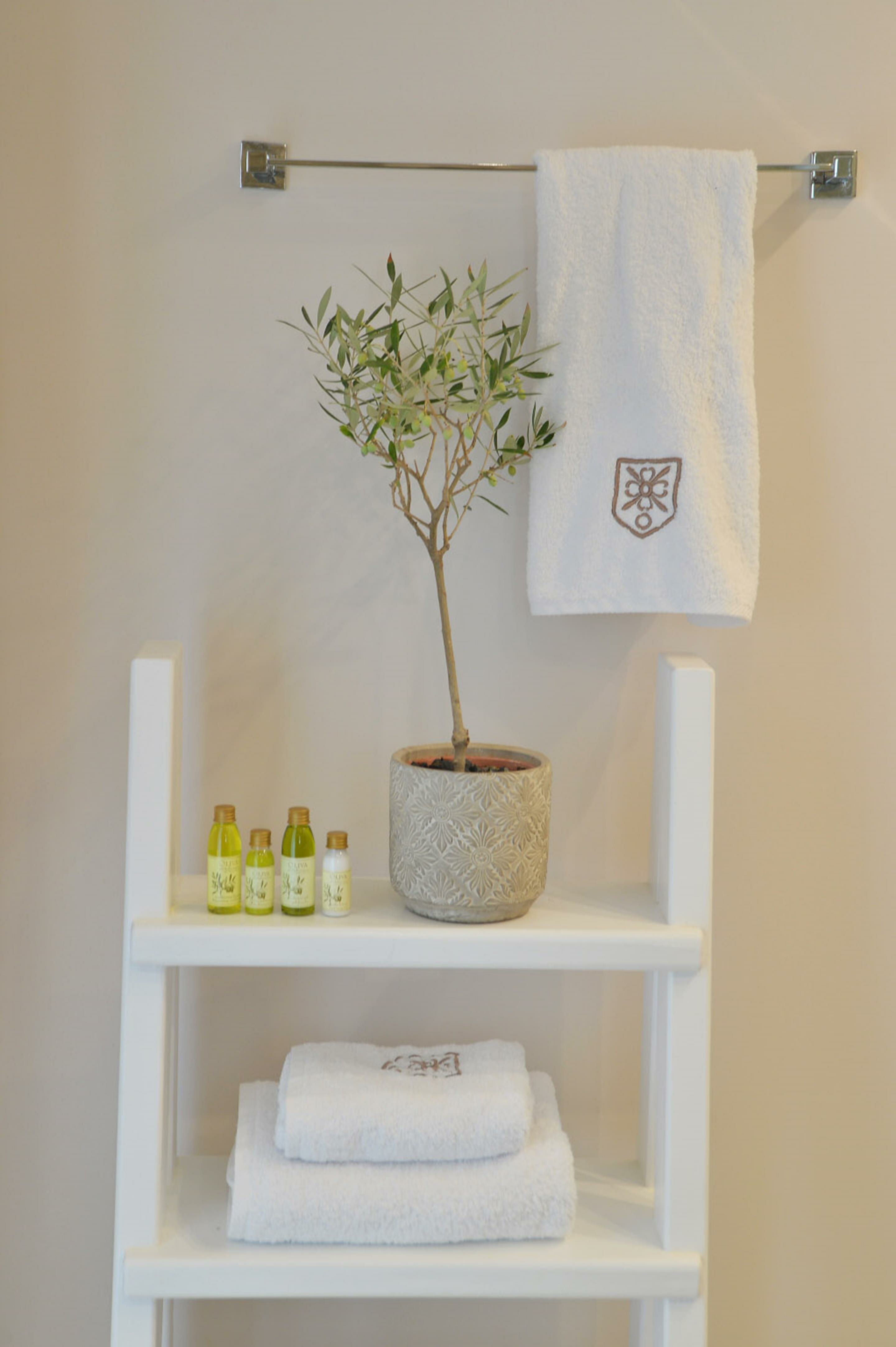 Фото Akrolithi Boutique Hotel