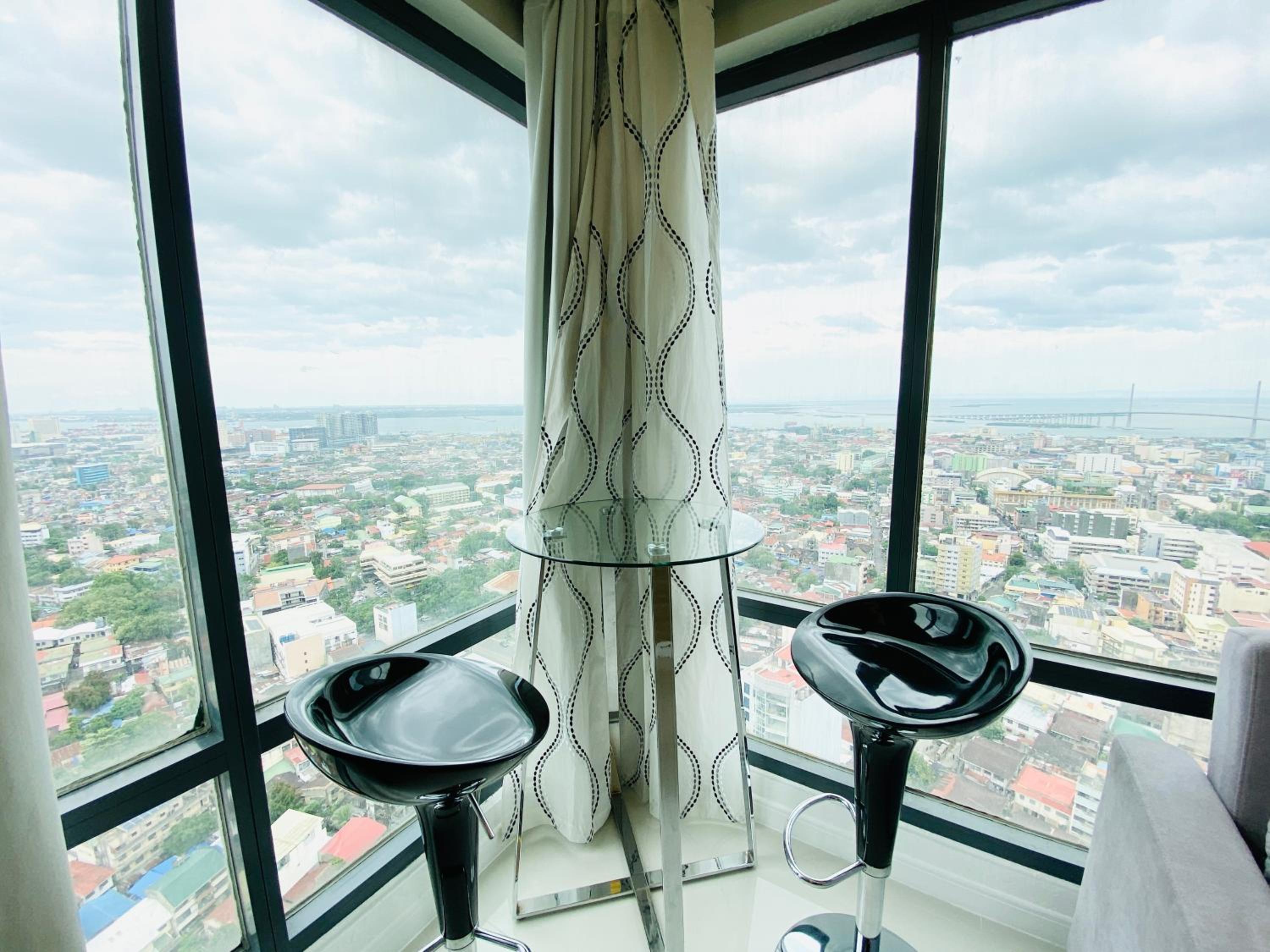 Фото City Suites Ramos Tower