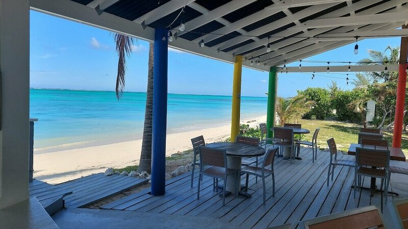 Гостиница Pelican Beach Hotel