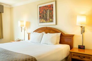 Гостиница Days Inn by Wyndham Santa Monica/Los Angeles