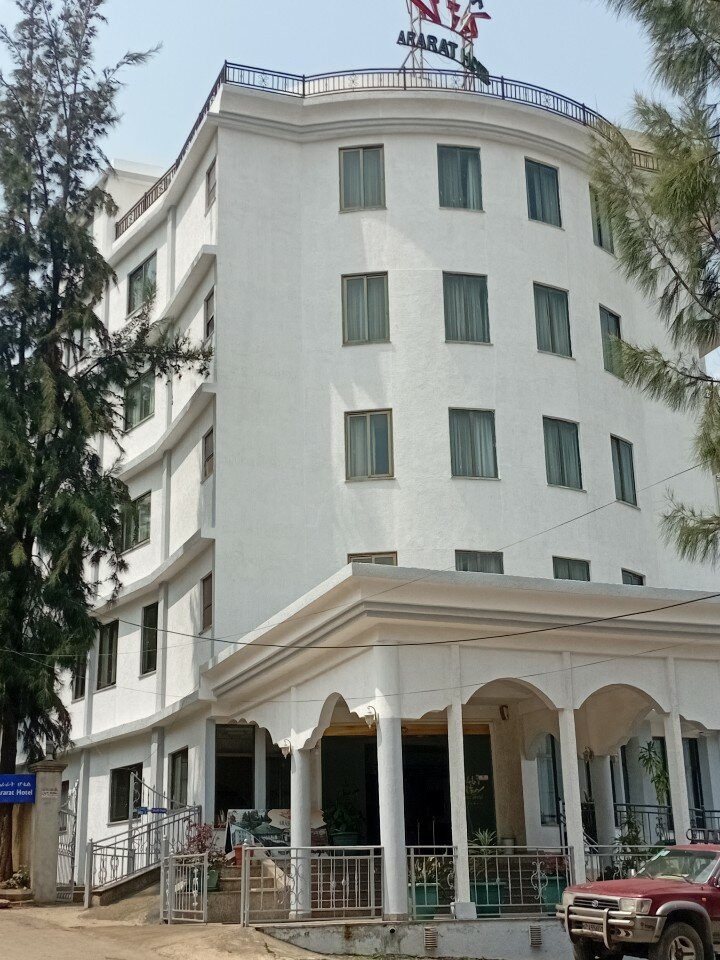 Фото отеля 1