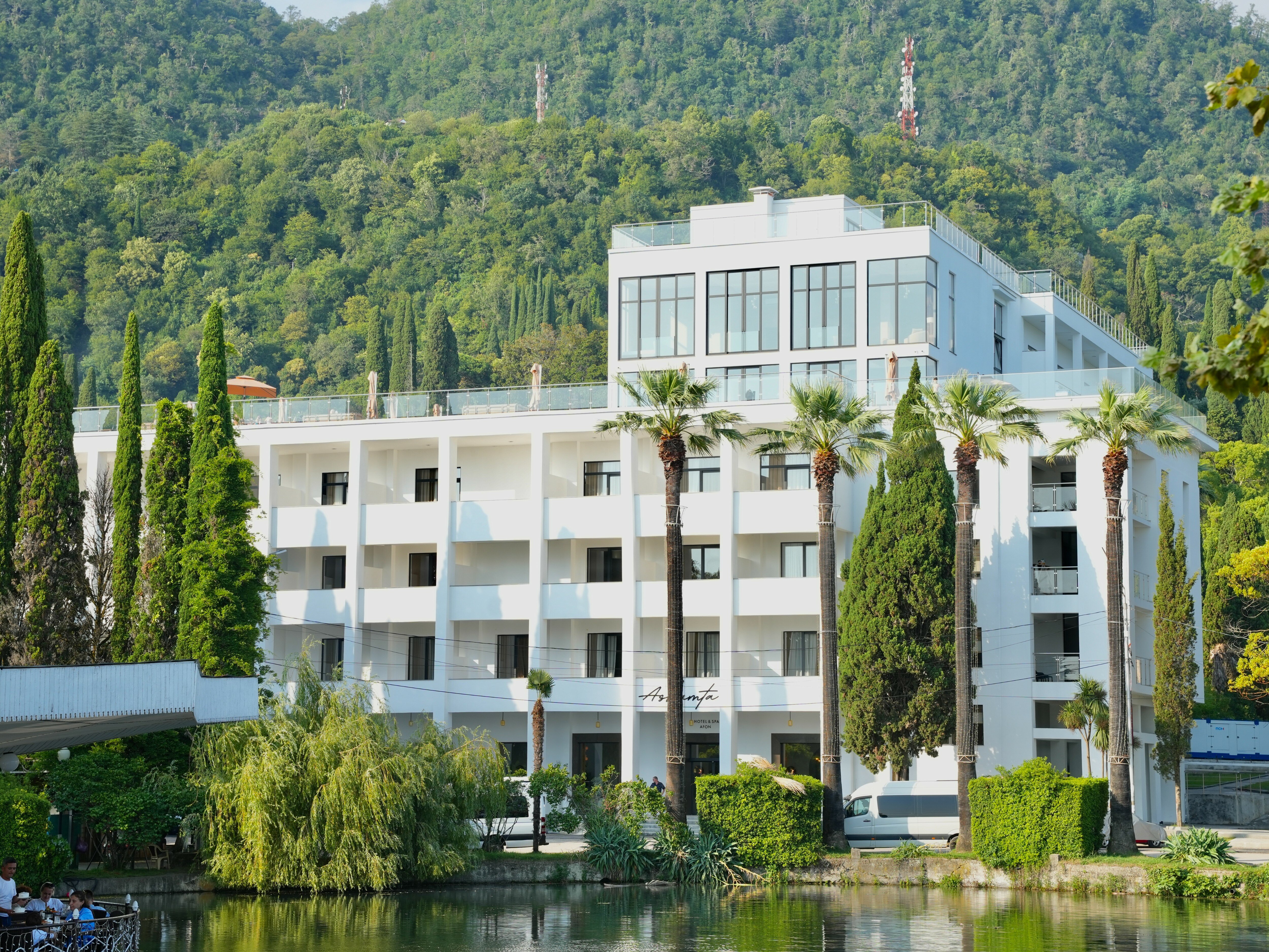 Фото отеля 1