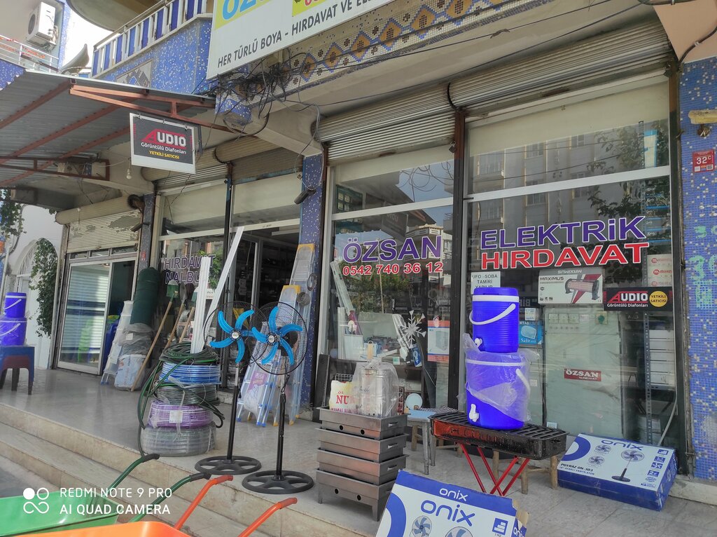 Electronic goods store Ozsan Hardware and Electricity, Batman, photo