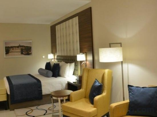 Фото The Envoy Hotel