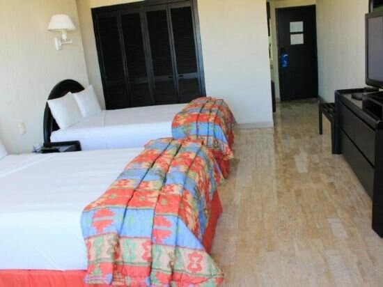 Фото Smart Cancun by Oasis