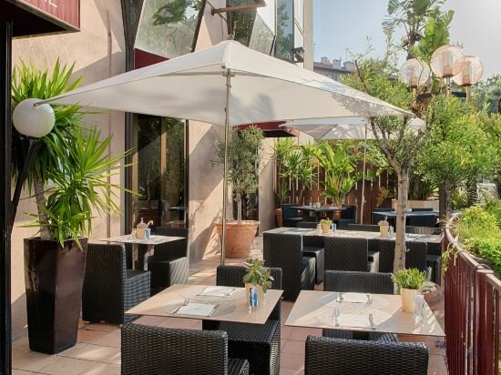 Фото Hotel NH Nice