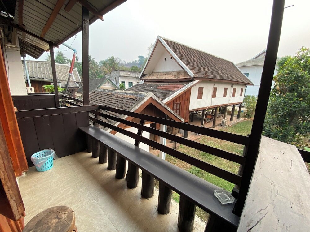 Фото Soutikone 1 Guesthouse