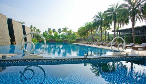 Внешний вид отеля Queena Plaza Hotel Tainan в Тайнани, фото 5