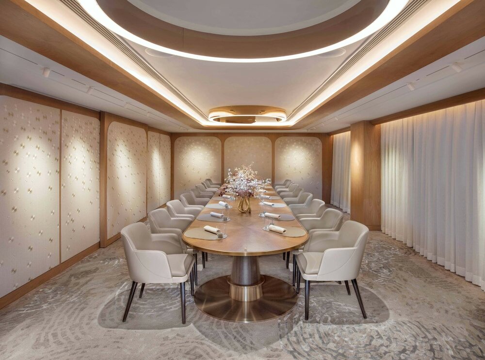 Фото The Landmark Mandarin Oriental, Hong Kong