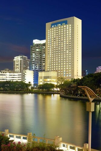 Гостиница Lakeside Hotel Xiamen Airline в Сямыне