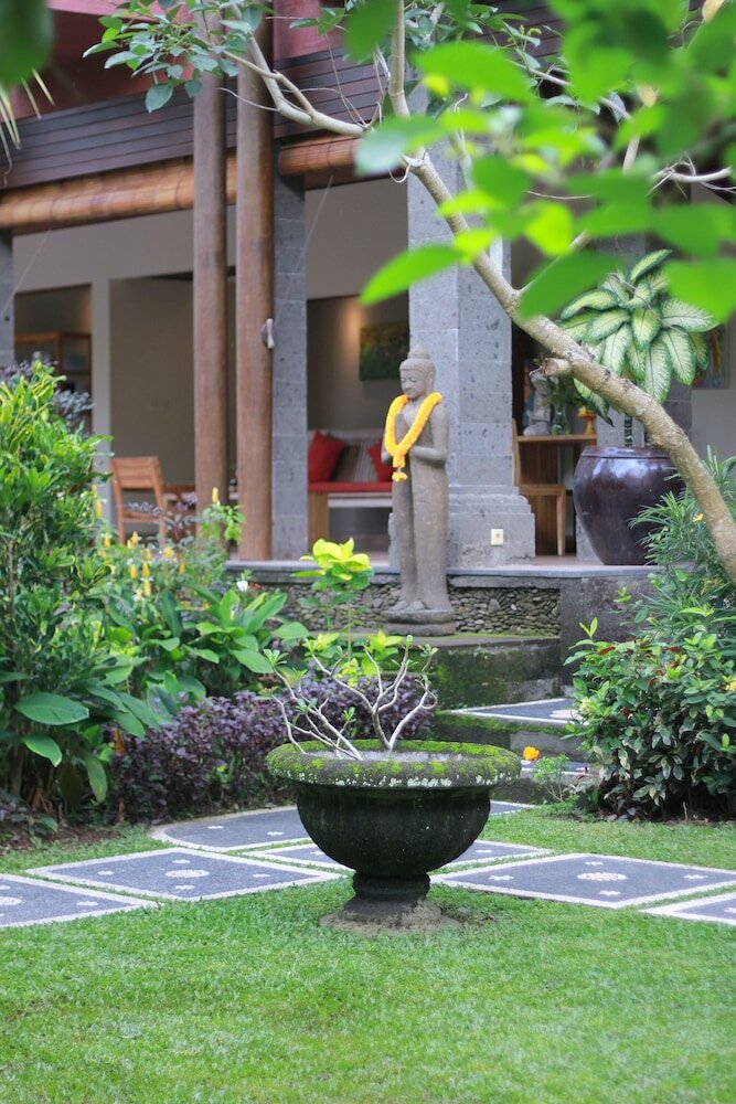 Фото Sarin Ubud Suites by Pramana Villas