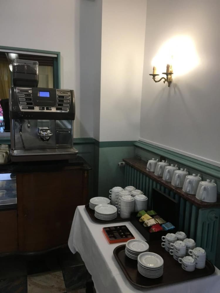 Фото The Old Hotel Ravel