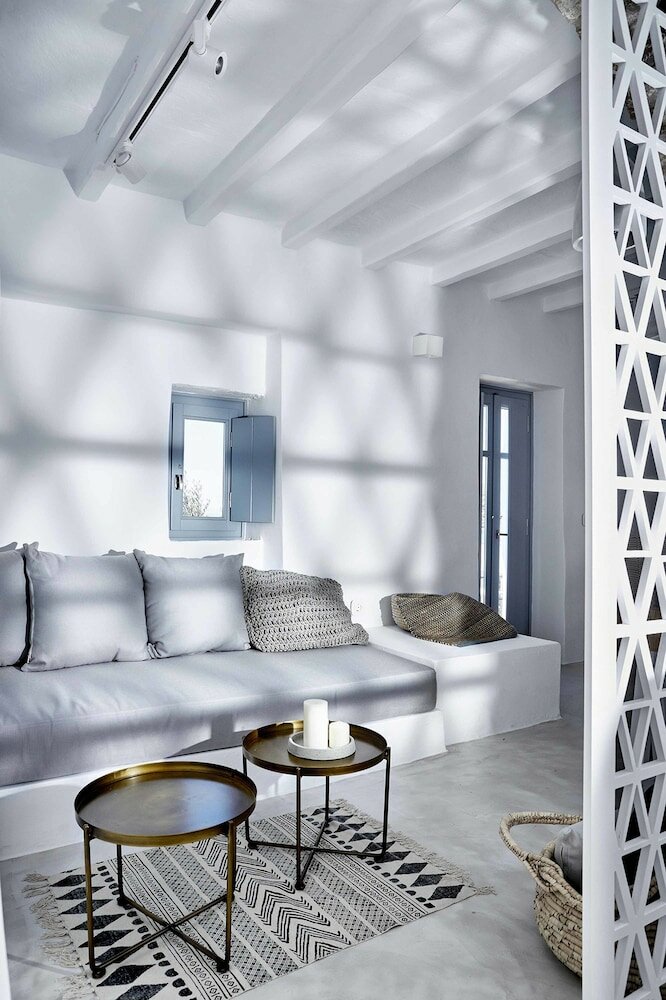 Фото Living Theros Luxury Suites