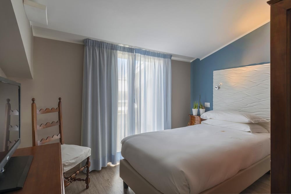 Фото Albergo La Pace