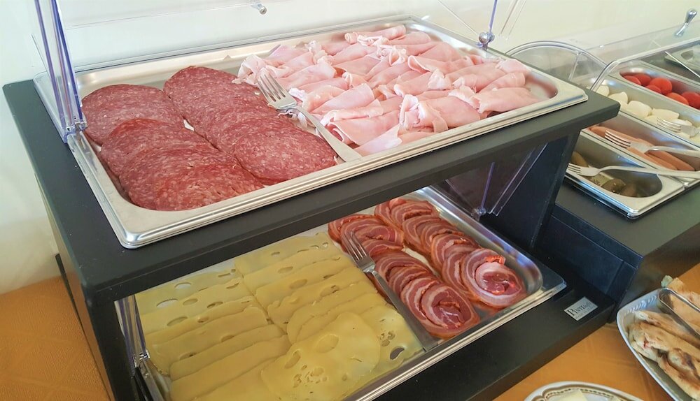 Фото Hotel Damanse