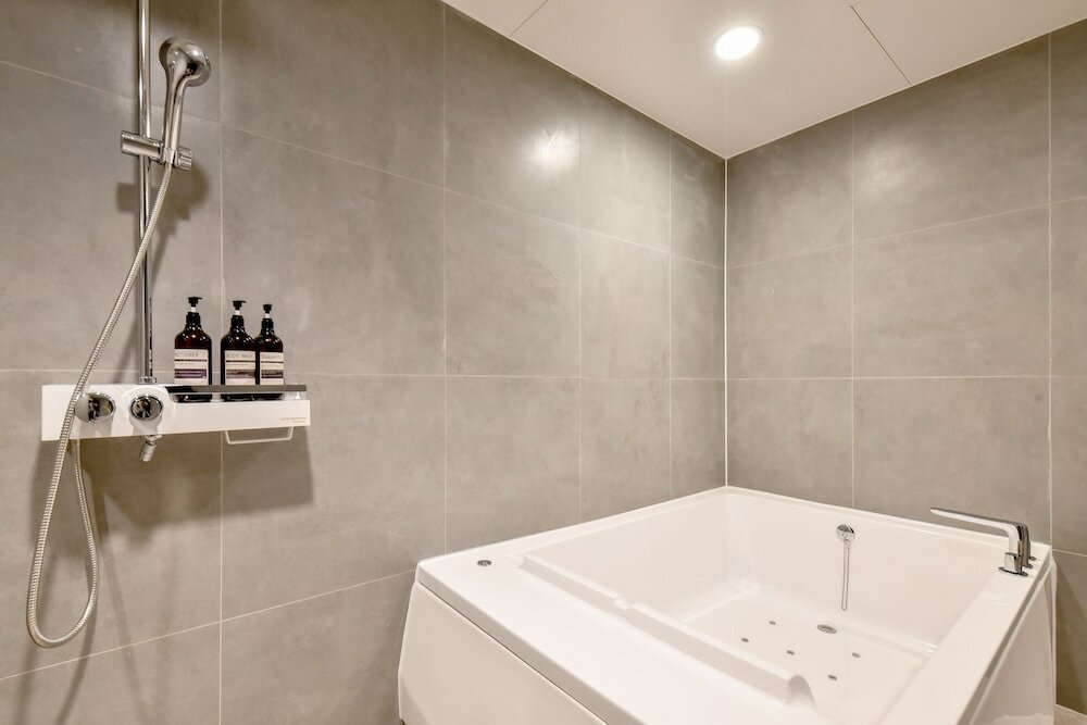 Фото French Code Hotel