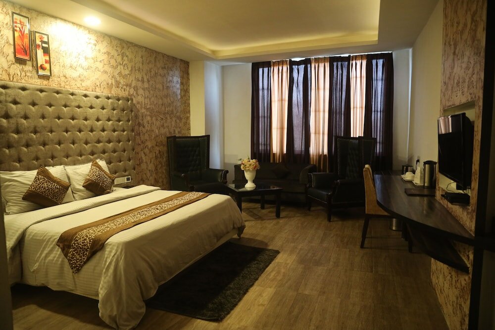 Фото The Royal Paradise