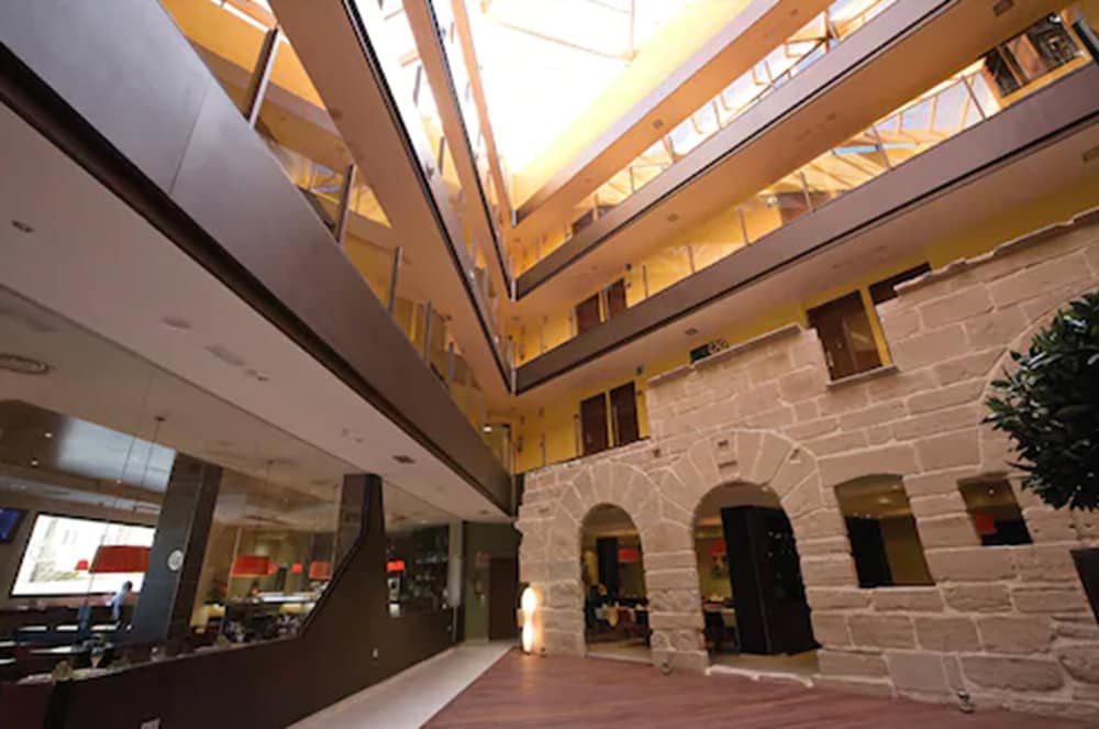 Фото F&g Logroño Hotel