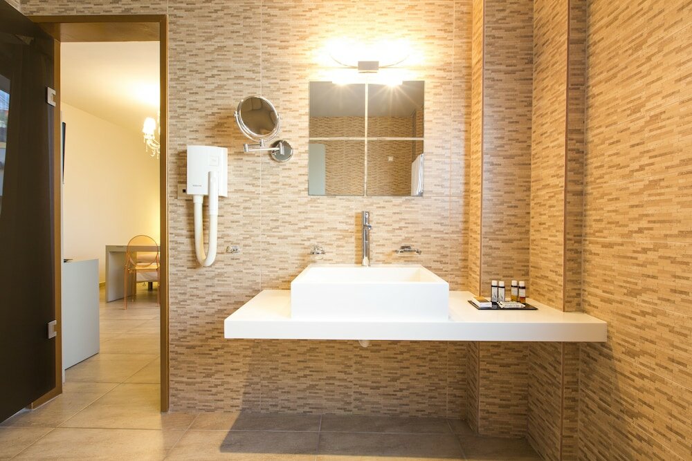 Фото Bourtzi Hotel