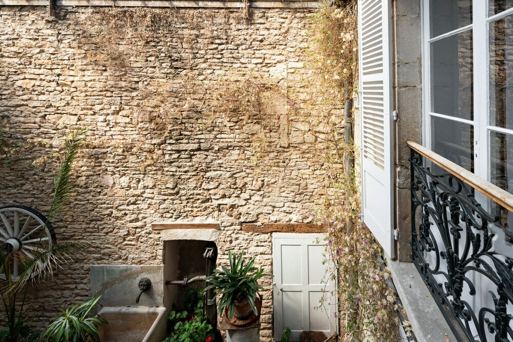 Фото Les Remparts Hôtels et Demeures Historiques