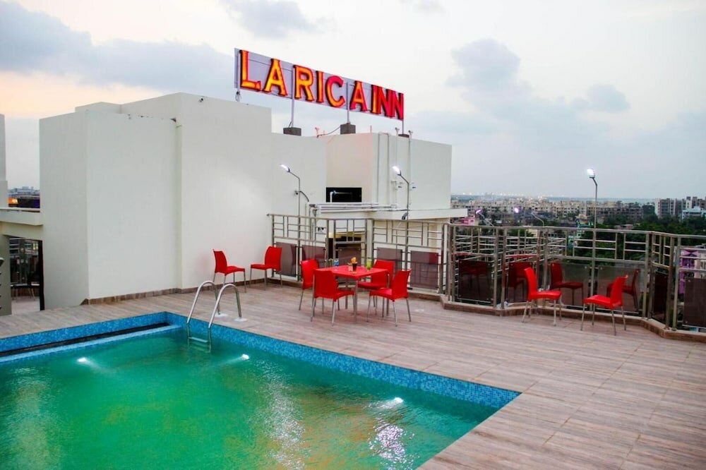 Фото отеля 2