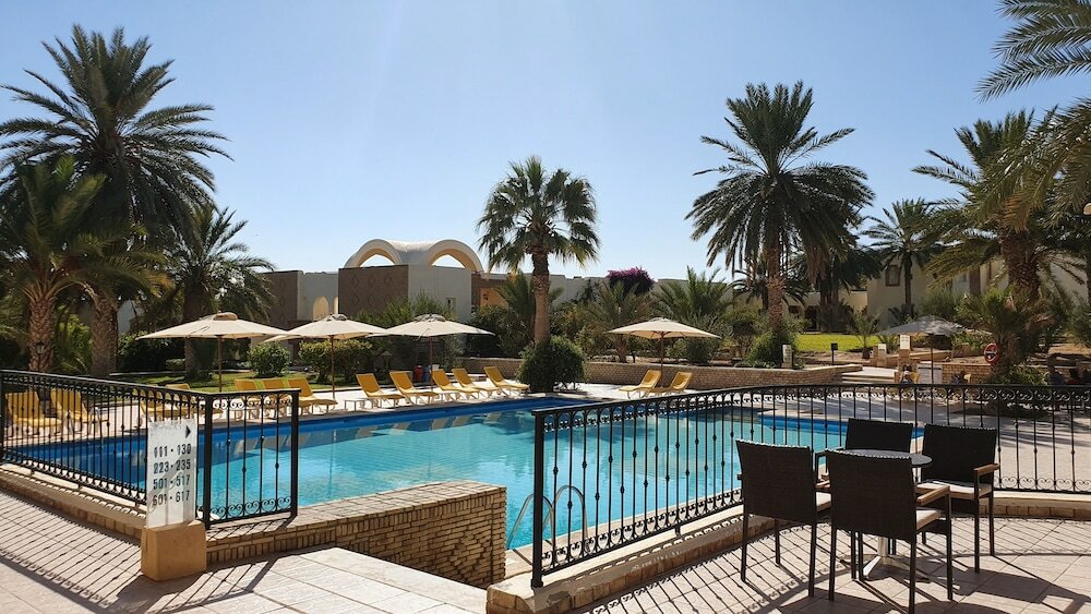 Фото Hotel Ras El Ain